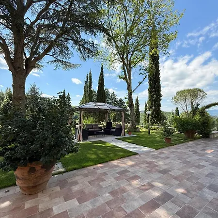 Charming Guest In Casavecchia With City, Garden, And Mountain Views 3*